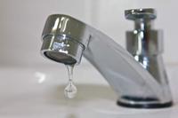 Provvedete ad una corretta manutenzione: un rubinetto che perde una goccia al secondo disperde in un anno circa 5.000 litri.