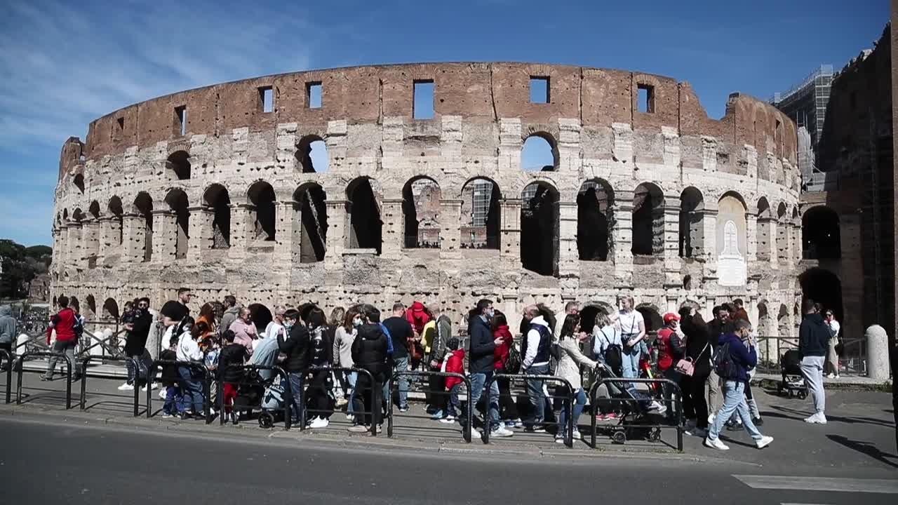 Pasquetta: Roma, invaso il centro della Capitale - VIDEO - Trentino