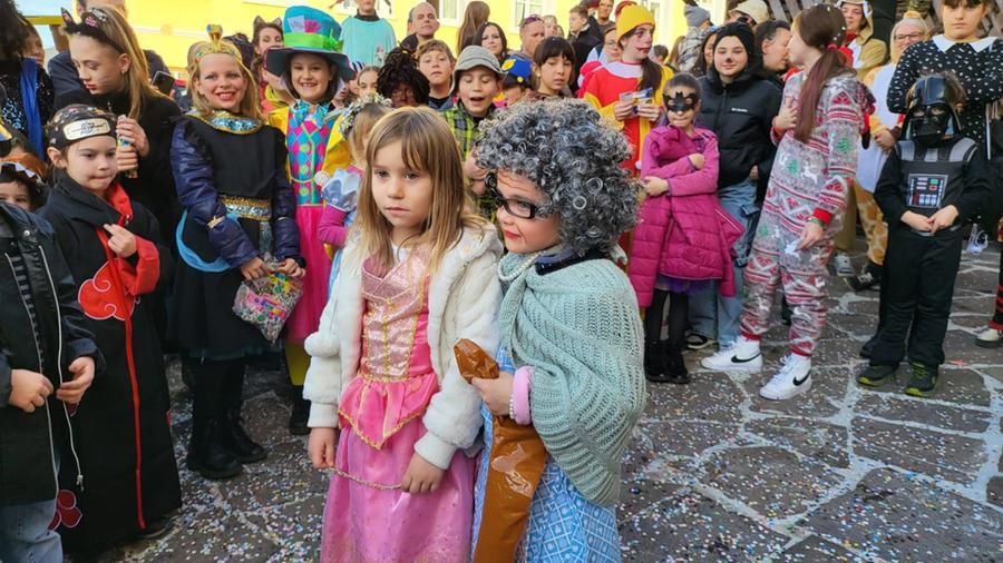 Carnevale Faidero, grande festa a Piné. Boom per il concorso delle ...