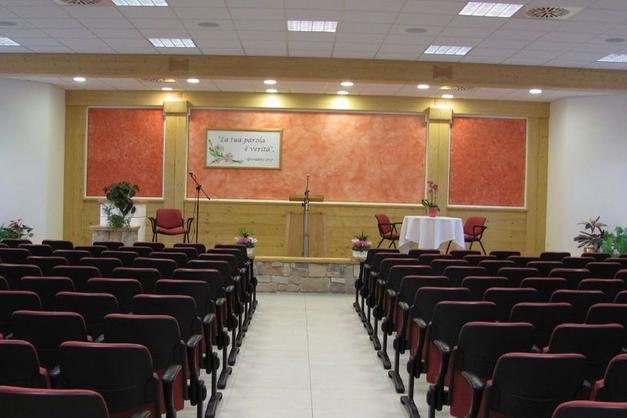 Testimoni di Geova, Sala del Regno “fai da te” - Trento - Trentino